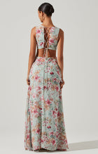 Load image into Gallery viewer, Noya Floral Maxi Dress - Seven 1 Seven
